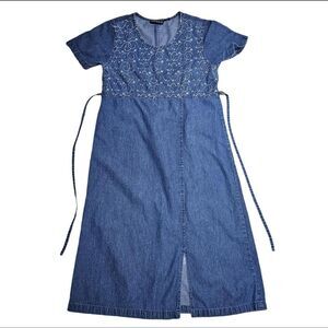 90s boho cottagecore denim dress embroidered flowers front slit